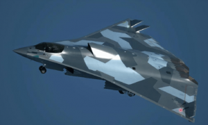 成飞歼-36二号机外形大变，正式把“轰炸机定位论”扔进太平洋