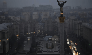 谈归谈打归打，泽连斯基下令全面还击，俄罗斯罕见承认空袭损失巨大！