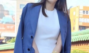 反思全智贤暴风圈塌房风波，为夫还债接戏倒亏上亿，她输得冤枉吗