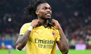 记者:莱奥身体已恢复并参加米兰合练 普利西奇和拉比奥特仍单练