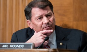 美议员心死了:中国买美国大豆?没希望了…