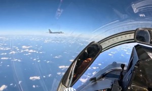 俄空天军图-95MS战略轰炸机在日本完成例行巡航